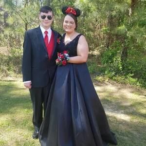 Meet your Posher, Kaitlynn